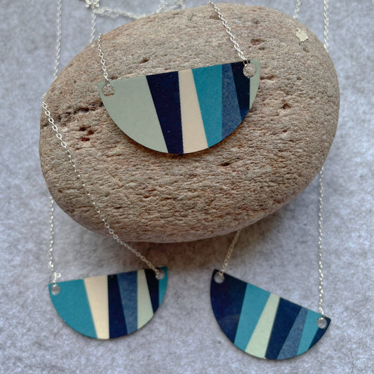 Bauhaus Necklace in Navy + Teal – Sterling Silver, Aluminum – Atelier Modernista