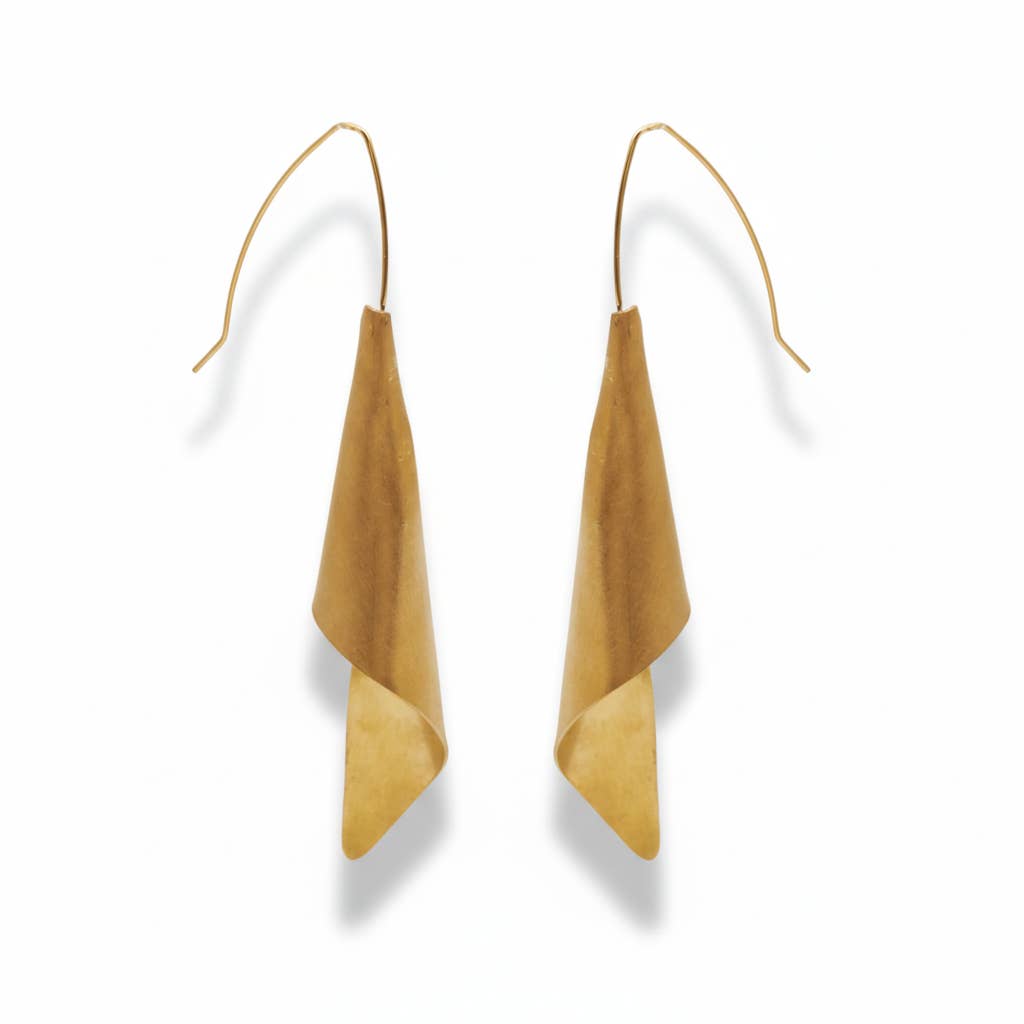 Seren Brushed Gold Stainless Steel Earrings – Earring – Atelier Modernista