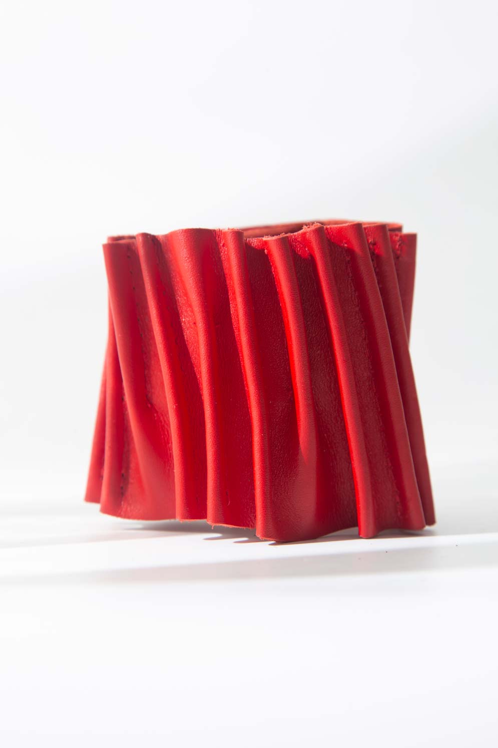 Iskin Bauhaus Bracelet - Red – Leather – Atelier Modernista