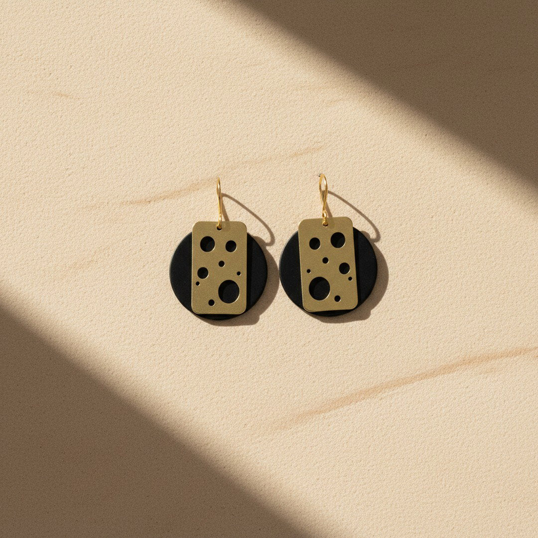 Strata Geometrica Earrings in Black