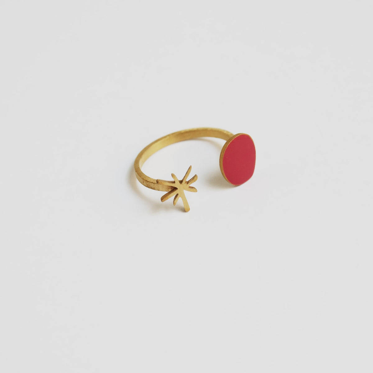 Miró's Sun Woman Ring, 1972 – Gold Plated, Brass – Atelier Modernista