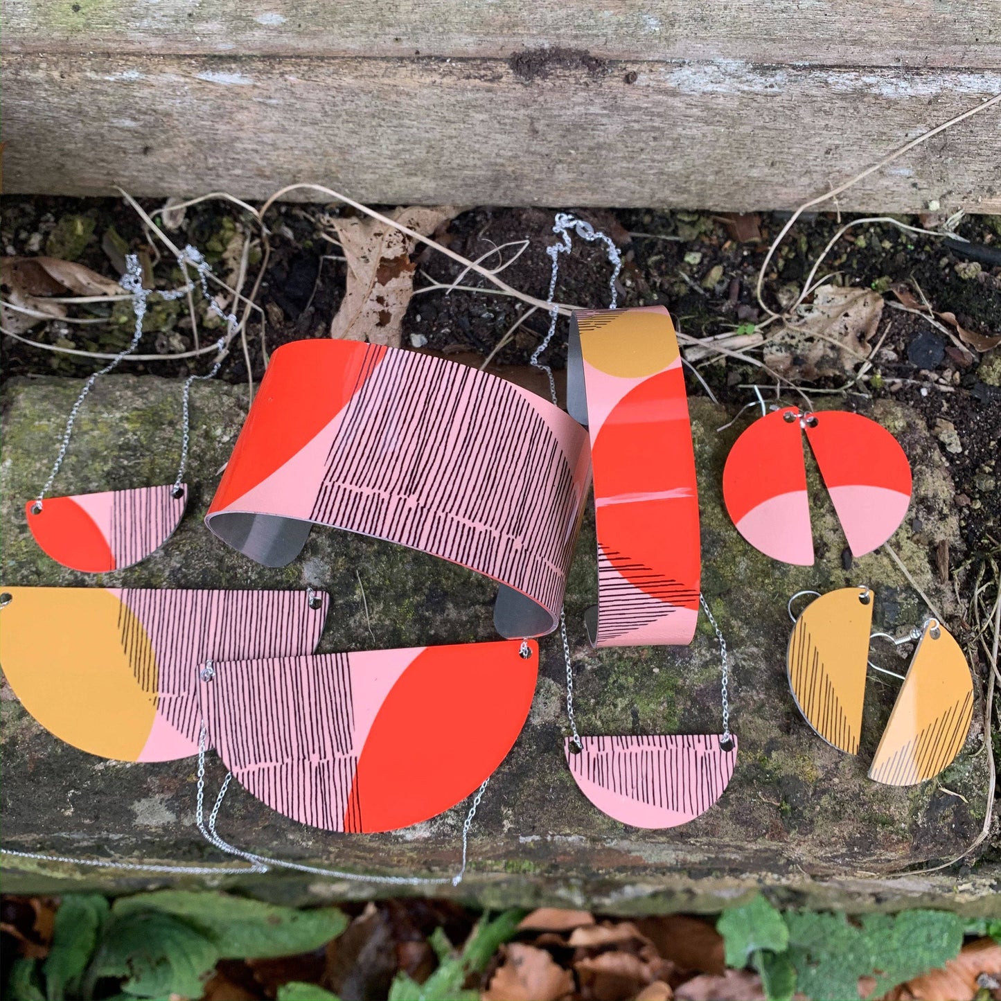 Pink + Red Line Art Bracelet – Sterling Silver, Aluminum – Atelier Modernista