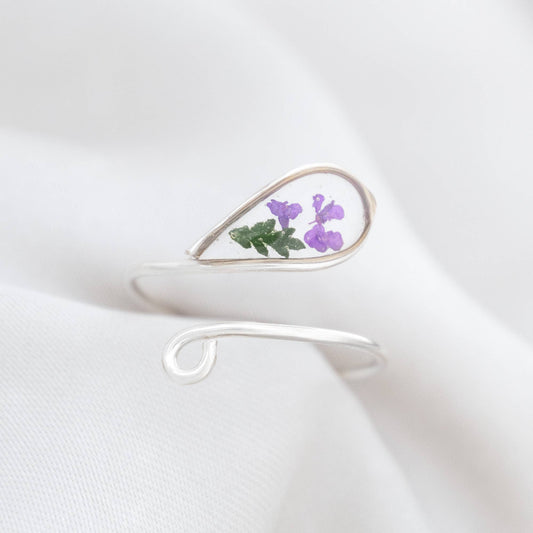 Silver Petal Ring in Purple – 925 Sterling Silver, Resin – Atelier Modernista