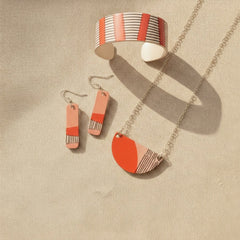 Line Art (Red) Capsule
